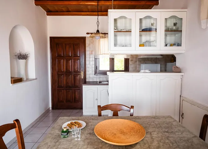 The House νάξος