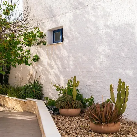 The House νάξος Apartment *